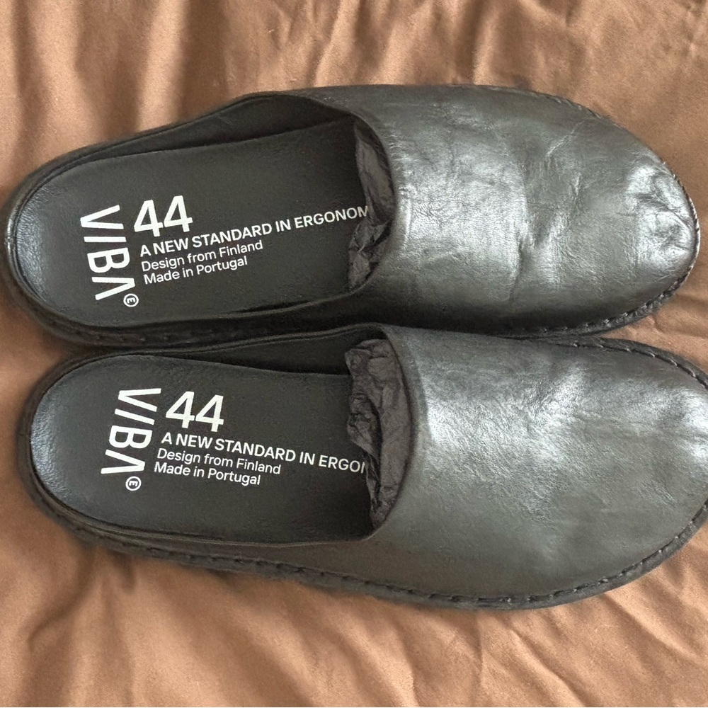 Men's Black Ergonomic Shoes